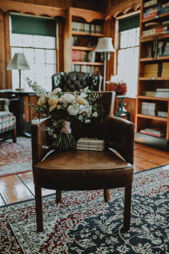 Bridal-Bouquet-Library-Chair