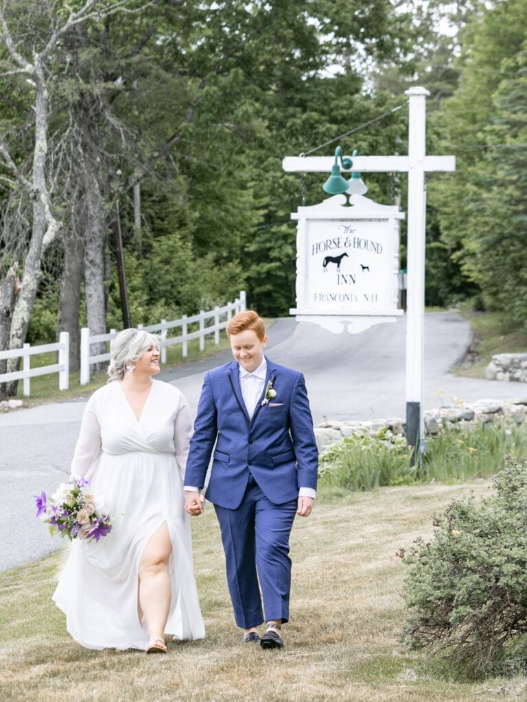 Horse_Hound_Married-Couple_Out-Front-Sign